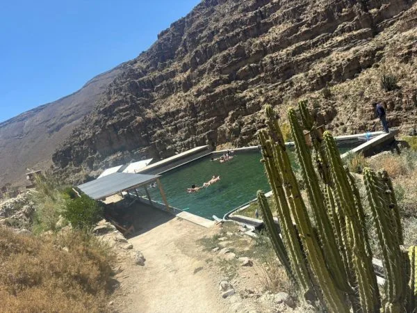 Termas de Chusmiza en el desierto de Pica, Tarapacá